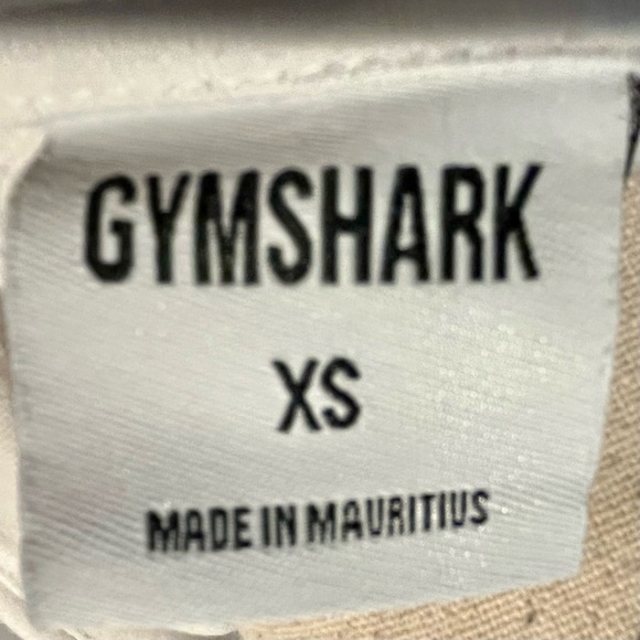 Gymshark Pippa Training Pullover Slightly Cropped Sweatshirt in White - Picture 5 of 16